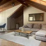 Tzovolos Apartment