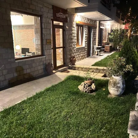 Tzovolos * Kalavryta