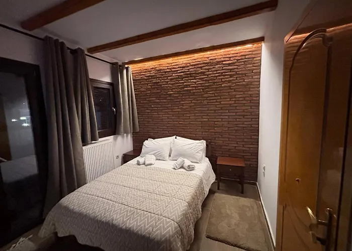 Tzovolos * カラブリタ